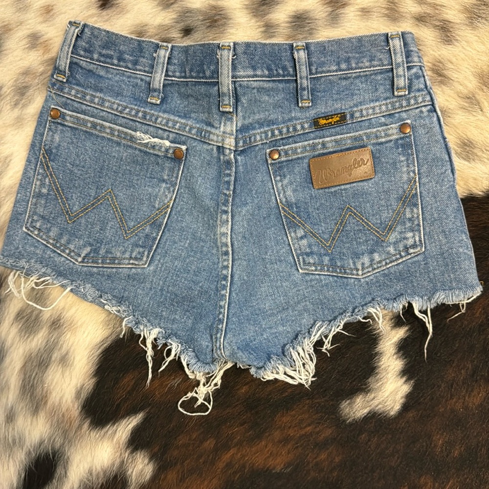 wrangler cut offs short shorts size 6